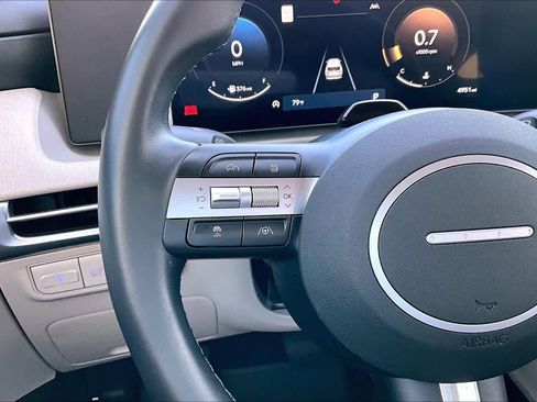 Certified 2025 Hyundai Tucson SEL image 19