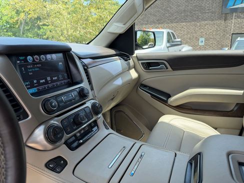 Used 2018 GMC Yukon Denali w/ Open Road Package RWD image 12