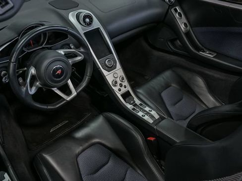 Used 2013 McLaren MP4-12C Spider RWD image 19