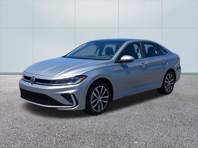 Certified 2025 Volkswagen Jetta SE