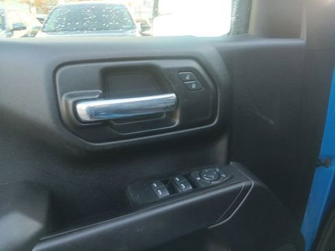 Used 2022 Chevrolet Silverado 1500 Custom w/ LPO, Dark Essentials Package image 21