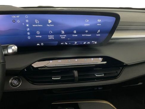 Used 2025 Buick Enclave Avenir w/ Super Cruise Package AWD/4WD image 14