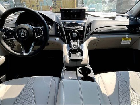 Used 2025 Acura RDX w/ Technology Package image 2