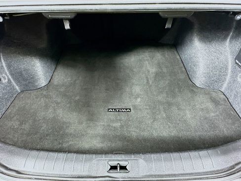 Used 2024 Nissan Altima 2.5 SV w/ SV Premium Package image 35