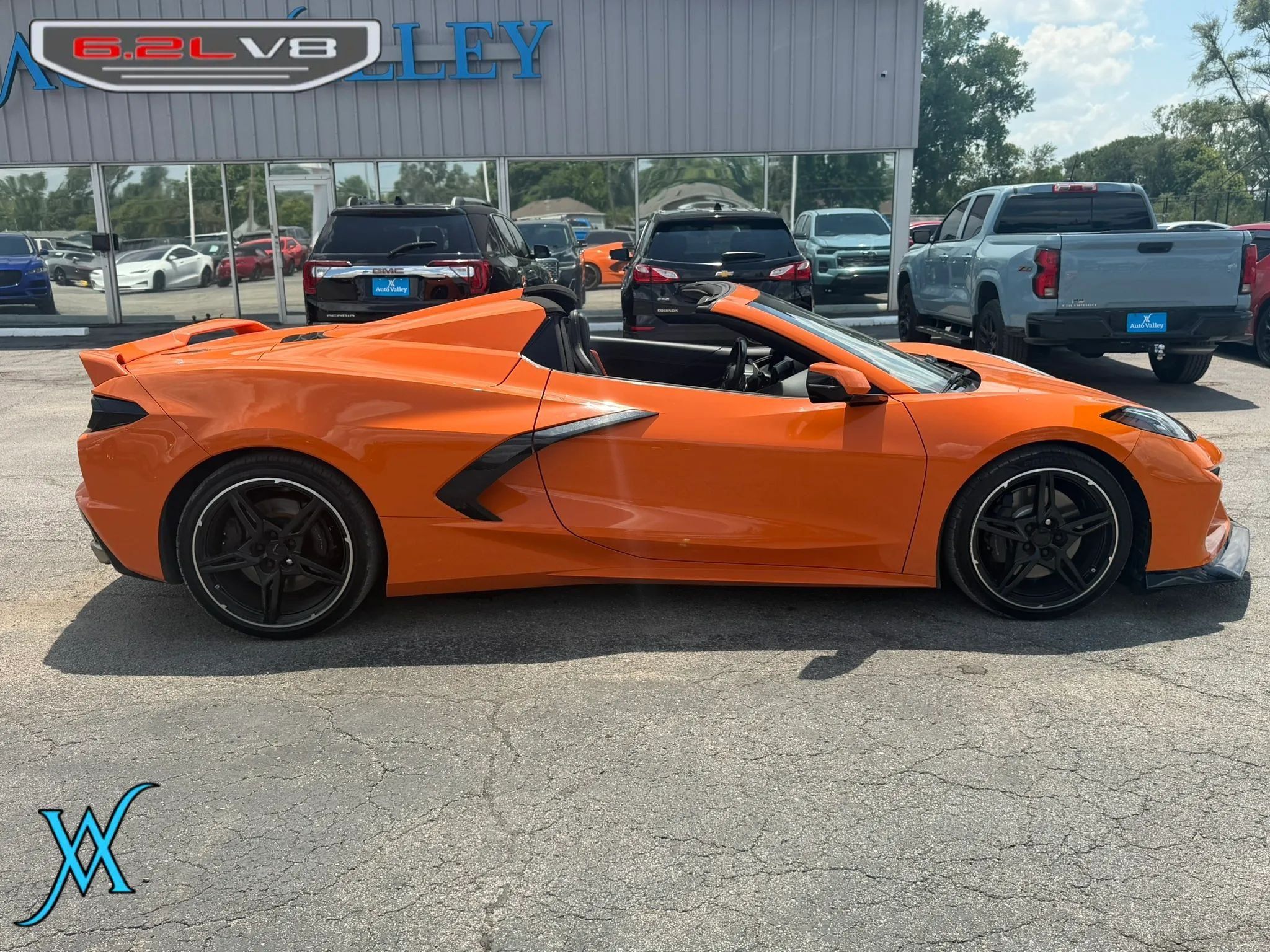 Used 2022 Chevrolet Corvette Stingray Convertible w/ Z51 Performance Package RWD image 10