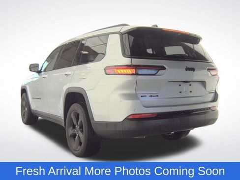 Used 2022 Jeep Grand Cherokee L Limited w/ Luxury Tech Group II AWD/4WD image 6