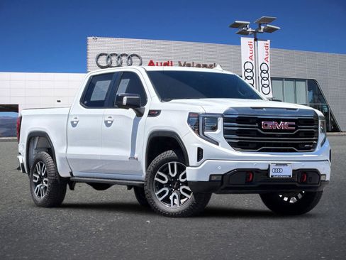 Used 2022 GMC Sierra 1500 AT4 w/ AT4 Premium Package AWD/4WD image 1