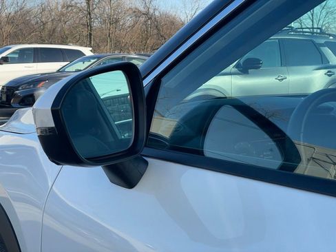 Certified 2024 Nissan Rogue SL w/ SL Premium Package image 30