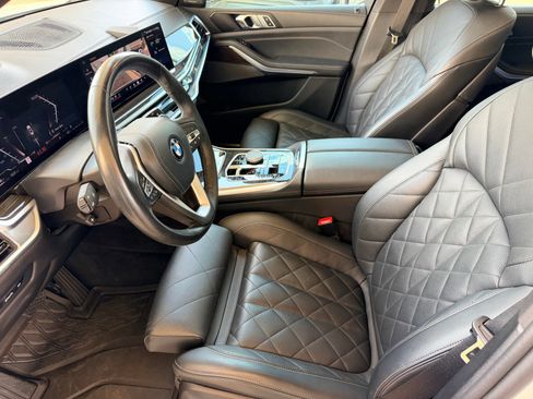 Used 2024 BMW X5 xDrive40i AWD/4WD image 18