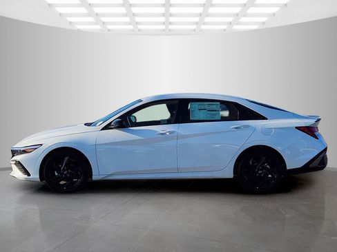 New 2026 Hyundai Elantra Sport image 4