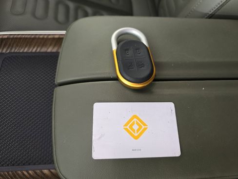 Used 2023 Rivian R1S Adventure image 31