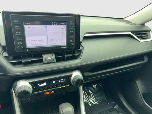 Used 2022 Toyota RAV4 LE FWD image 24