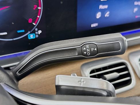 Used 2024 Mercedes-Benz GLE 350 4MATIC w/ Winter Package image 17