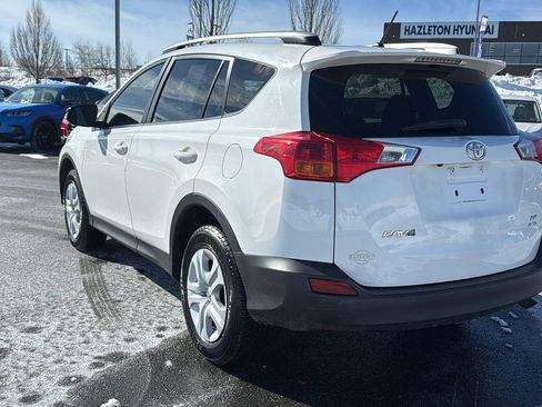 Used 2015 Toyota RAV4 LE image 9