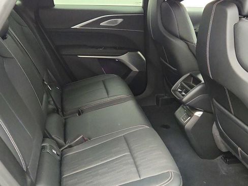 Used 2025 Cadillac Lyriq Sport image 21