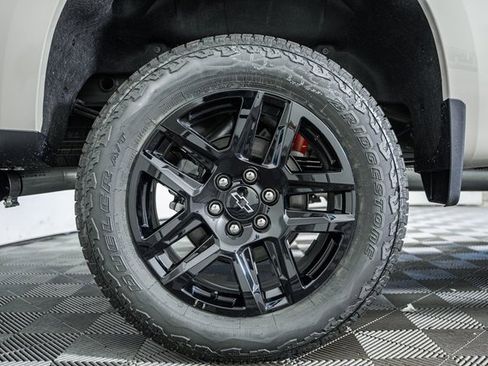 New 2026 Chevrolet Silverado 1500 Custom Trail Boss w/ Turbomax Blackout Package image 25