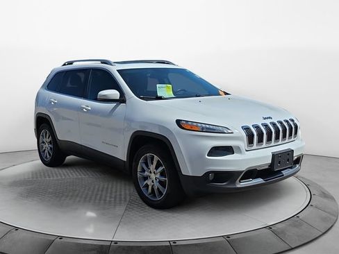 Used 2018 Jeep Cherokee Limited AWD/4WD image 7