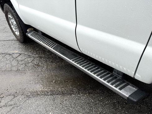 Used 2016 Ford F250 XLT w/ XLT Premium Package image 9