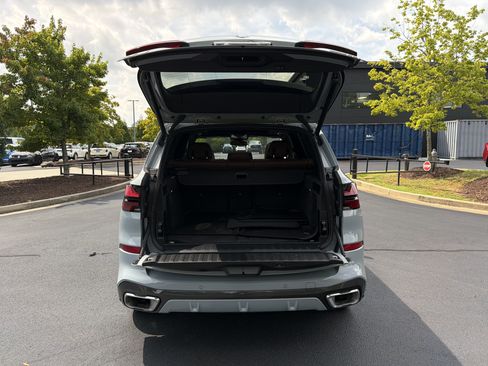 Used 2025 BMW X5 sDrive40i w/ M Sport Package RWD image 50
