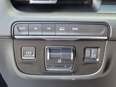 Used 2023 Cadillac Escalade ESV Sport image 13