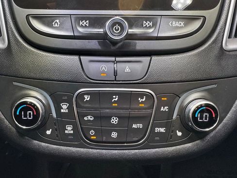 Used 2024 Chevrolet Malibu LT FWD image 33
