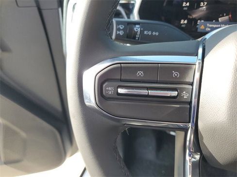 New 2025 GMC Canyon Elevation w/ Convenience Package image 29