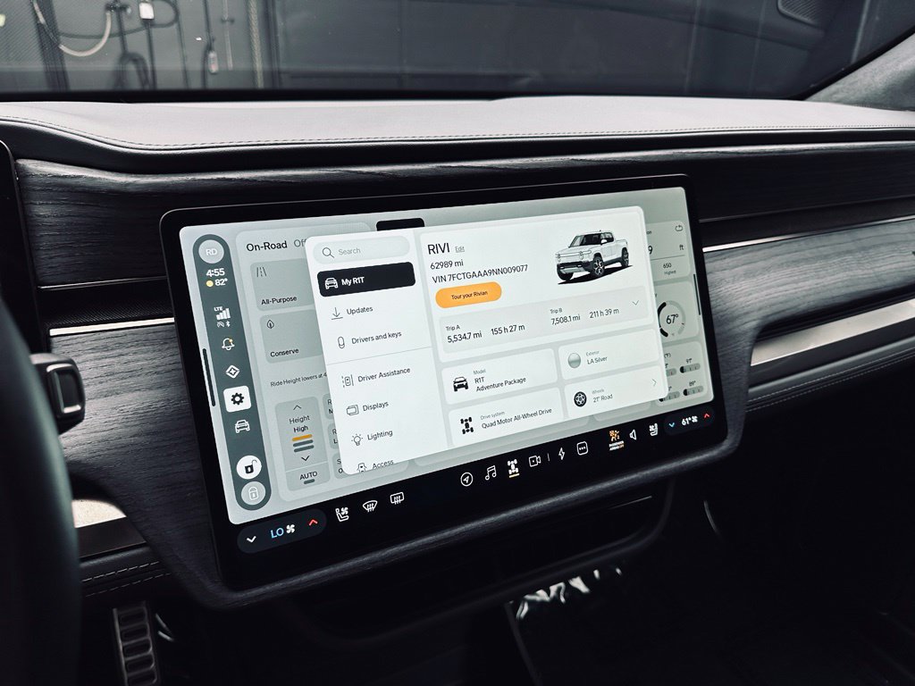 Used 2022 Rivian R1T Adventure AWD/4WD image 2