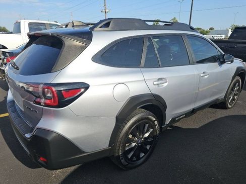 Used 2023 Subaru Outback Onyx Edition AWD/4WD image 5