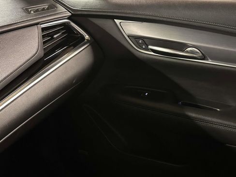 Used 2024 Cadillac XT6 Luxury AWD/4WD image 26