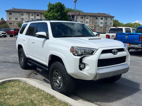 Used 2019 Toyota 4Runner TRD Off-Road Premium AWD/4WD image 5