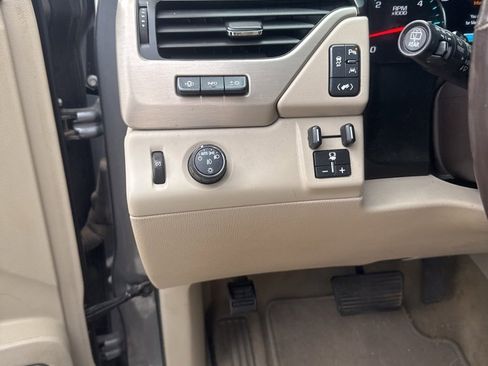 Used 2018 GMC Yukon Denali image 35