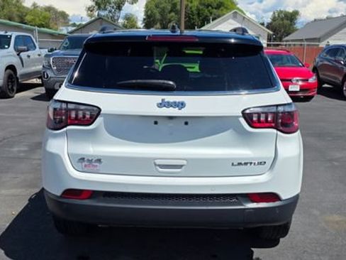 Used 2025 Jeep Compass Limited AWD/4WD image 5