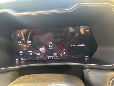 New 2026 GMC Canyon Elevation w/ Convenience Package image 13