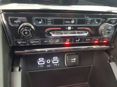 New 2025 Jeep Grand Cherokee L Limited image 21