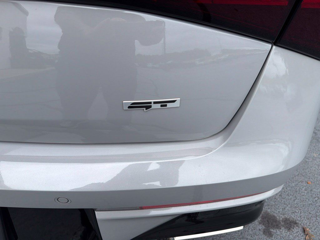 Used 2025 Kia K5 GT w/ GT1 Package FWD image 10