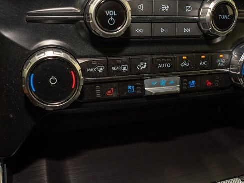 Used 2023 Ford F150 Lariat image 15