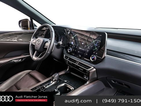 Used 2024 Lexus RX 350 image 16