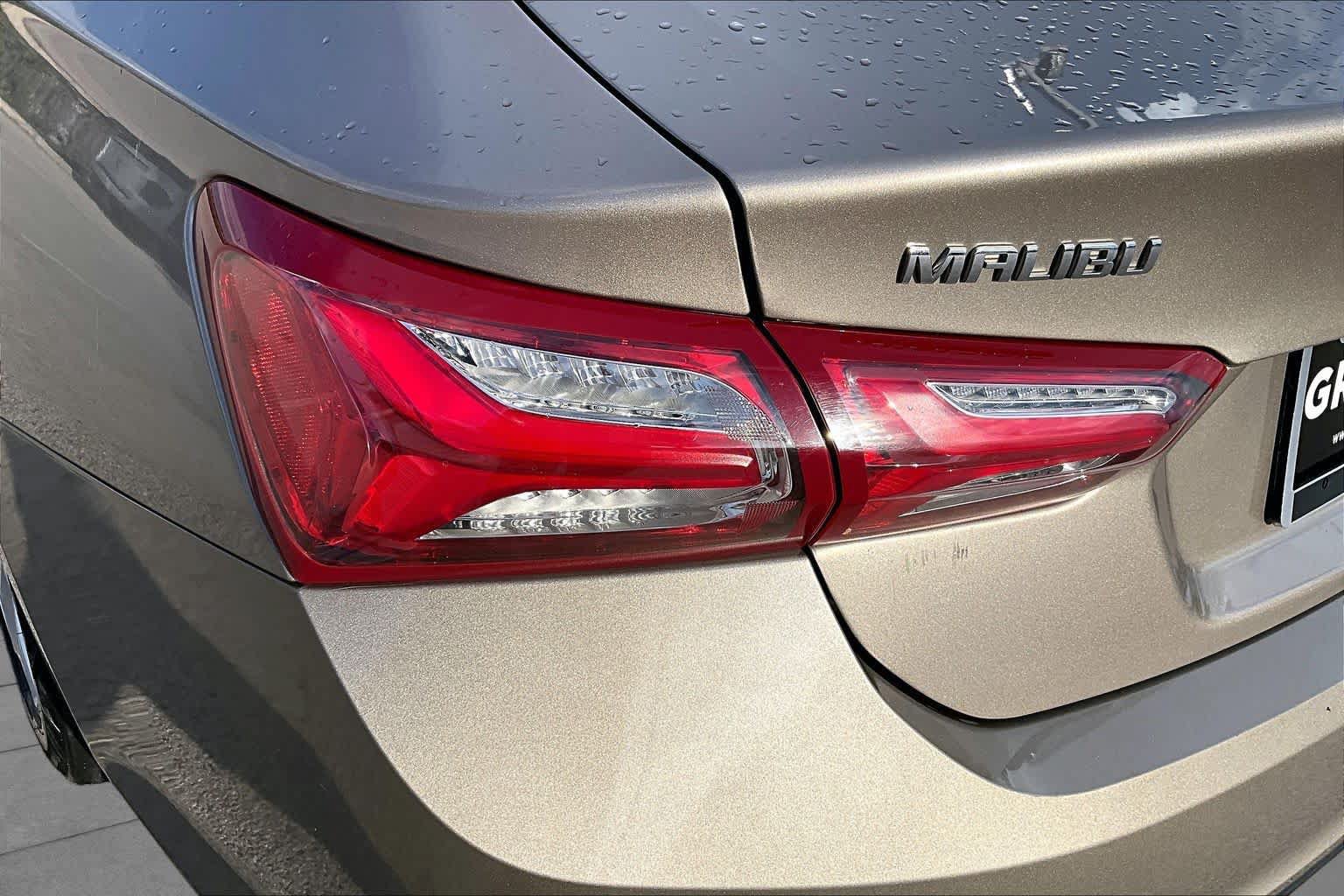 Used 2022 Chevrolet Malibu LT FWD image 29