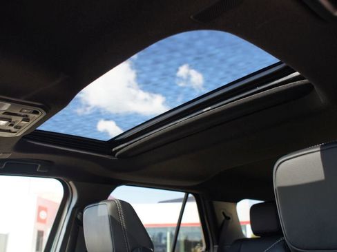 Used 2025 Toyota 4Runner TRD Off-Road Premium image 6