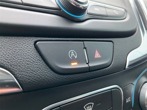 Used 2024 Chevrolet Equinox LS w/ Midnight Edition image 26