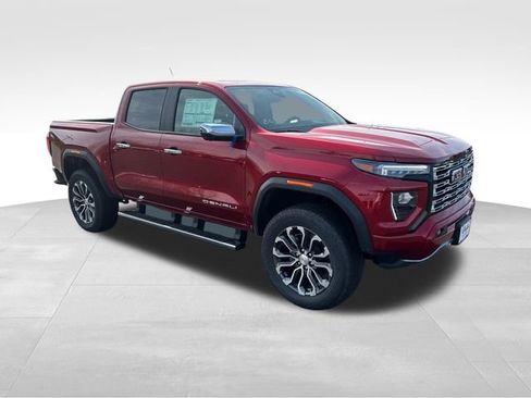 New 2026 GMC Canyon Denali AWD/4WD image 7