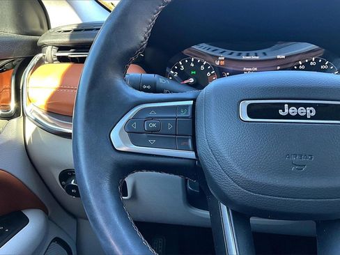 Used 2022 Jeep Compass Limited image 18