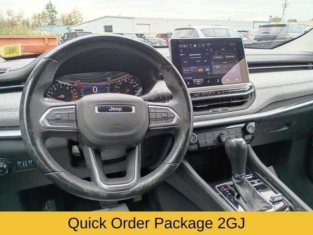 Used 2022 Jeep Compass Latitude w/ Convenience Group AWD/4WD image 10