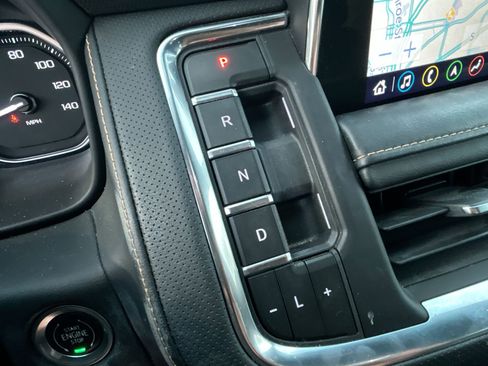 Used 2021 GMC Yukon XL AT4 w/ AT4 Premium Package image 30