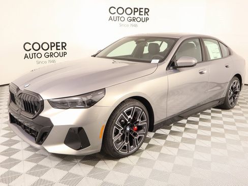 New 2025 BMW 530i w/ M Sport Package image 11
