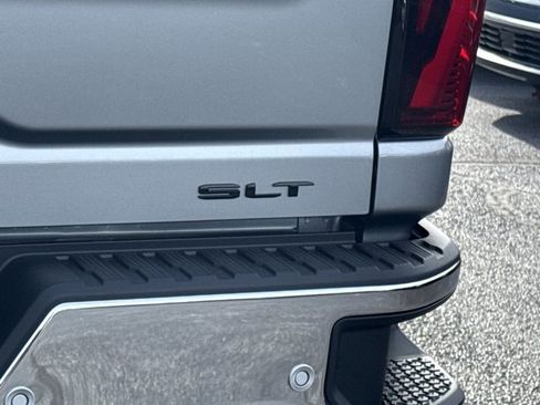 New 2026 GMC Sierra 2500 SLT w/ SLT Premium Package image 9