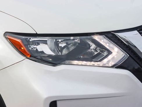 Used 2020 Nissan Rogue SL image 7