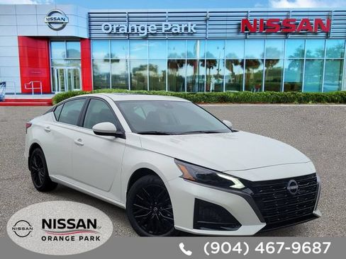 New 2026 Nissan Altima 2.5 SV w/ SV Special Edition Package AWD/4WD image 1