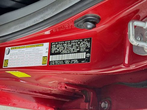 Used 2014 Toyota Prius V Three image 19