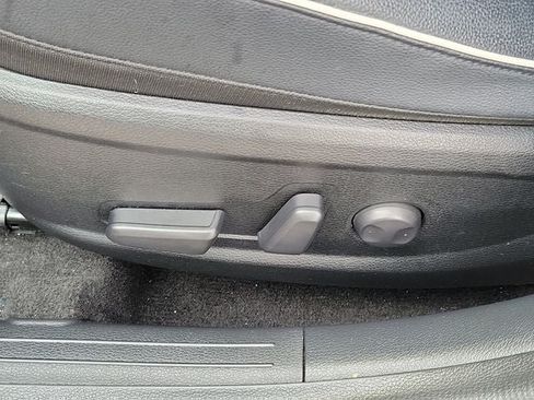 Used 2023 Kia Forte GT-Line w/ GT-Line Premium Package FWD image 7
